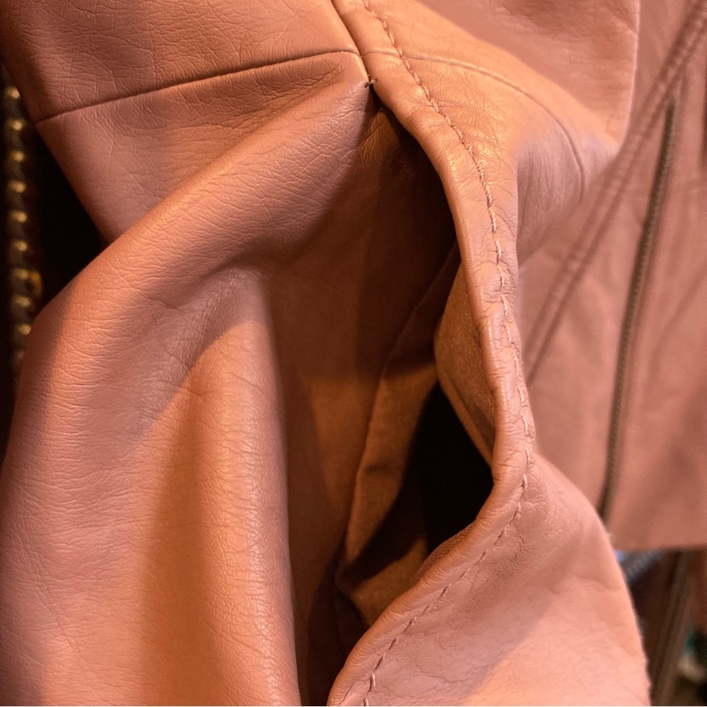 😃Host Pick 🎉 NWT The Limited Faux Leather Mauve Moto Jacket, Size XS - Picture 5 of 11